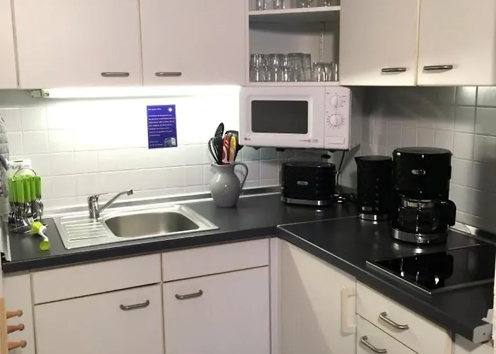 1 Im Haus Huehnergott Apartment Sellin (Rugen)