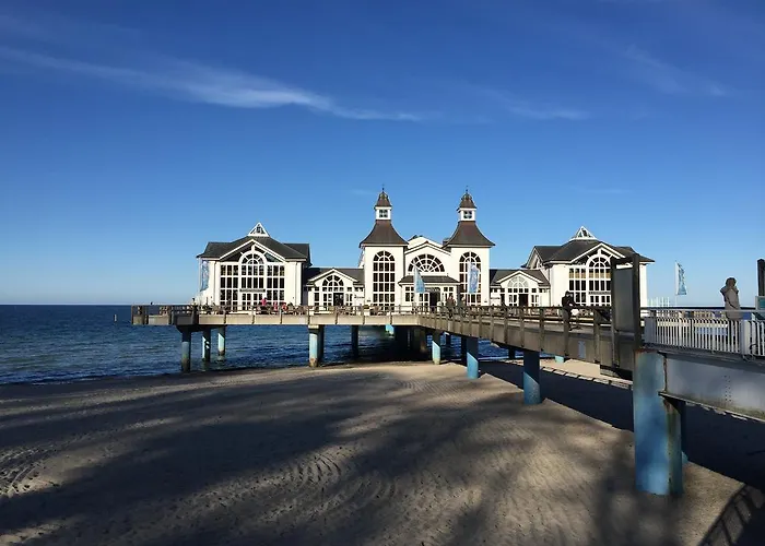 1 Im Haus Huehnergott *